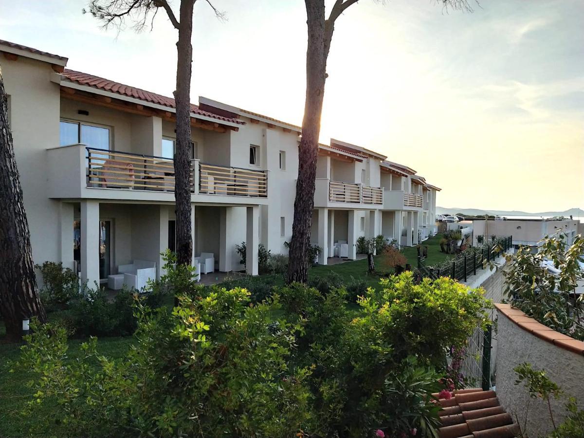 Club Esse Cala Bitta Hotel Baja Sardinia Kültér fotó