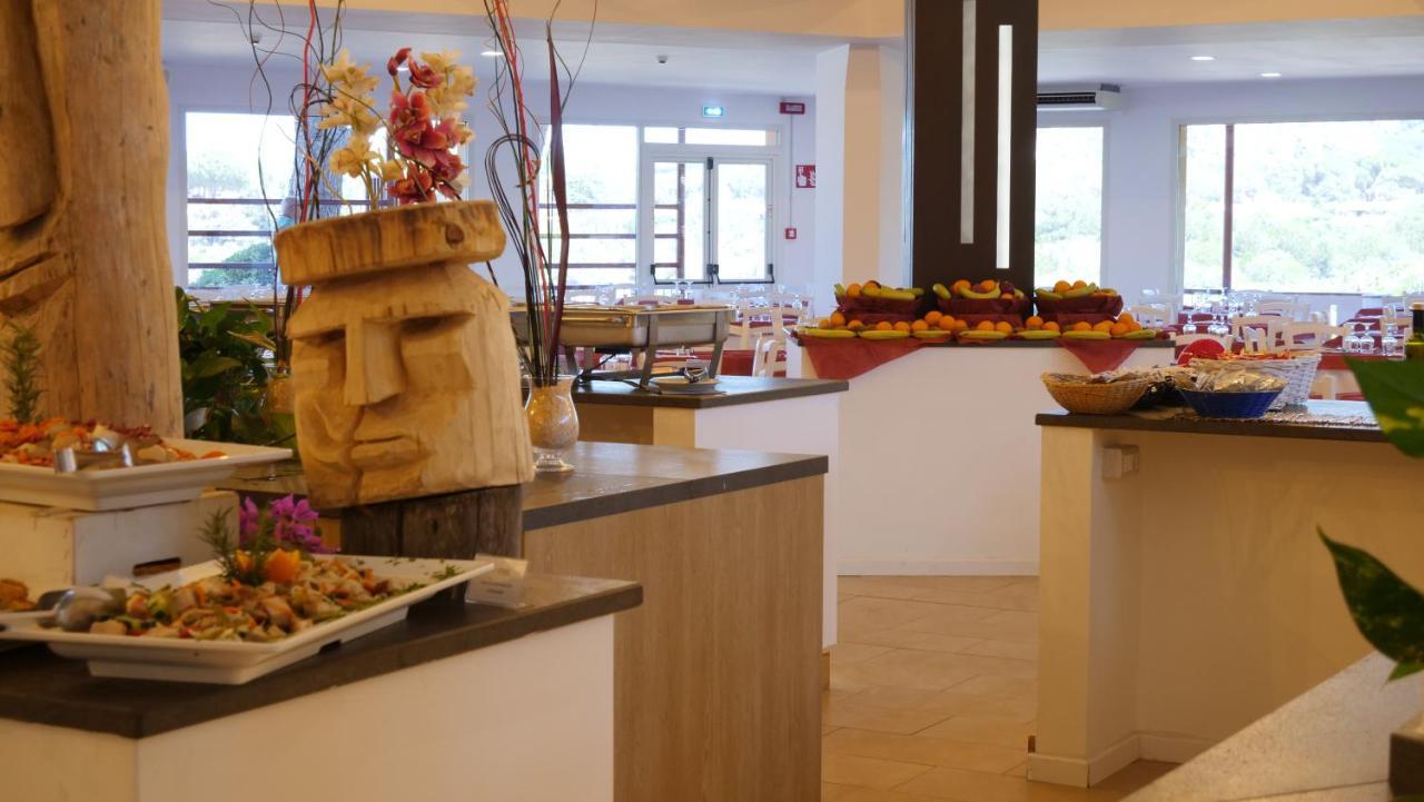 Club Esse Cala Bitta Hotel Baja Sardinia Kültér fotó