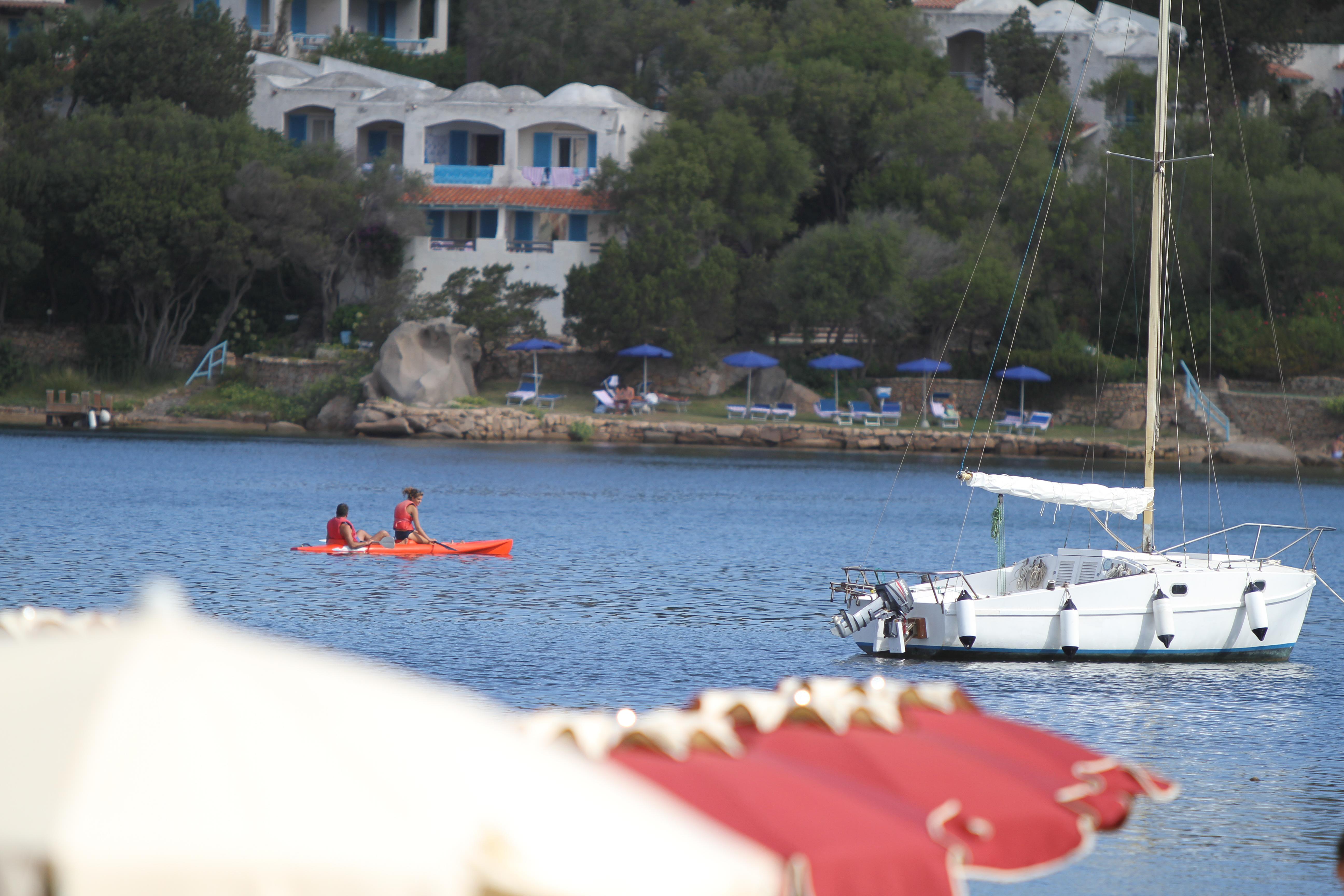 Club Esse Cala Bitta Hotel Baja Sardinia Kültér fotó