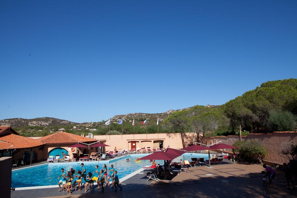 Club Esse Cala Bitta Hotel Baja Sardinia Kültér fotó
