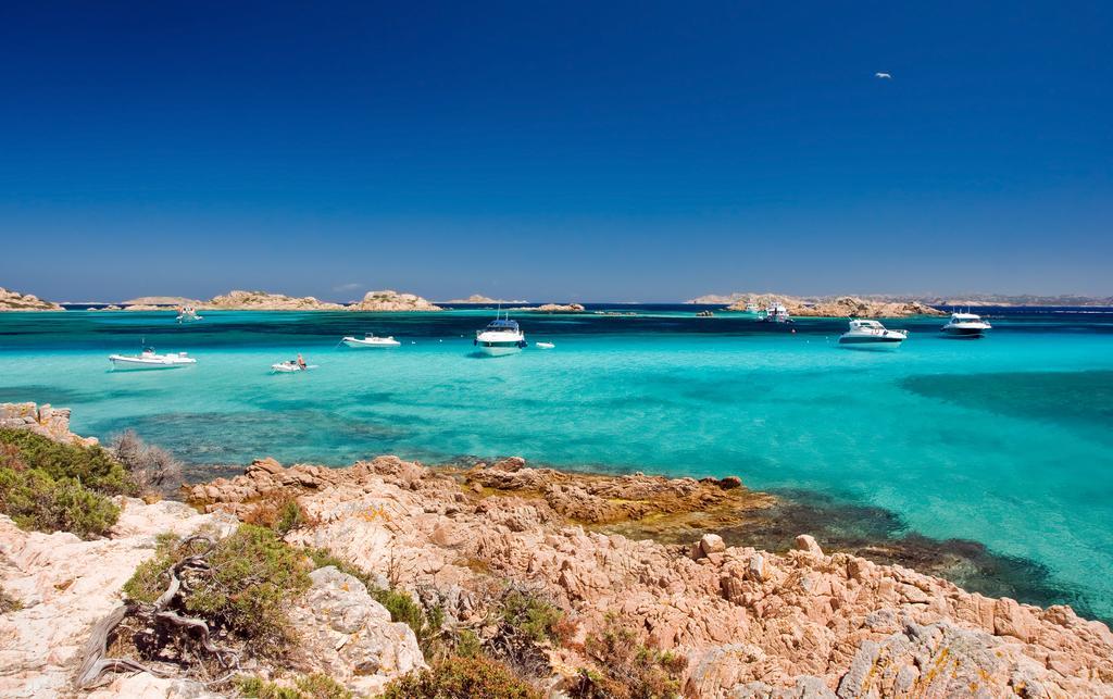 Club Esse Cala Bitta Hotel Baja Sardinia Kültér fotó