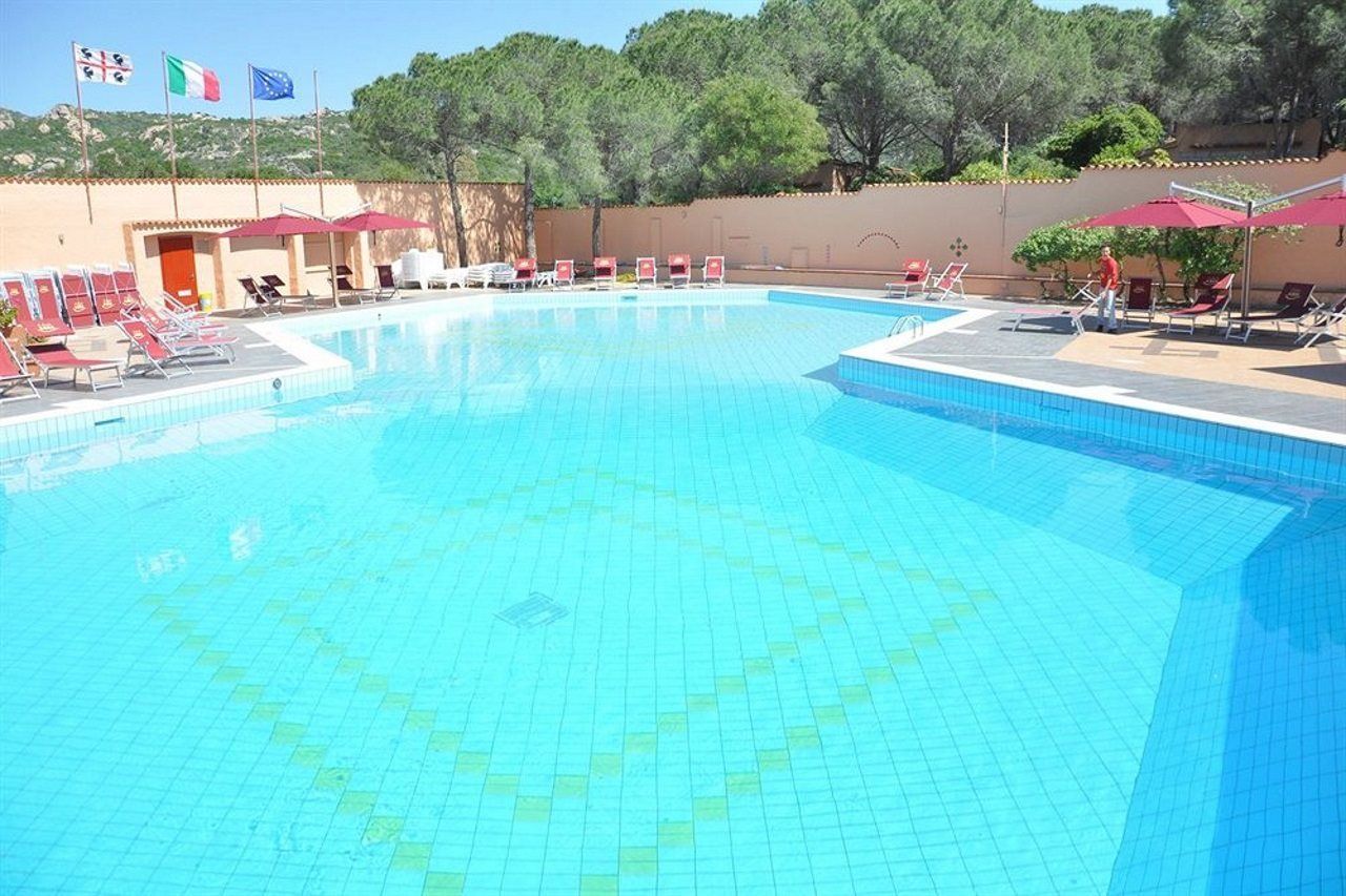 Club Esse Cala Bitta Hotel Baja Sardinia Kültér fotó